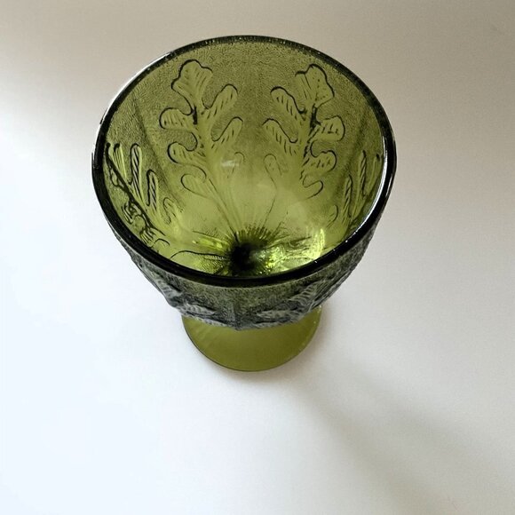 VINTAGE 1975 FTD EMBOSSED OAK LEAF GREEN GLASS PEDESTAL GOBLET - Picture 5 of 9